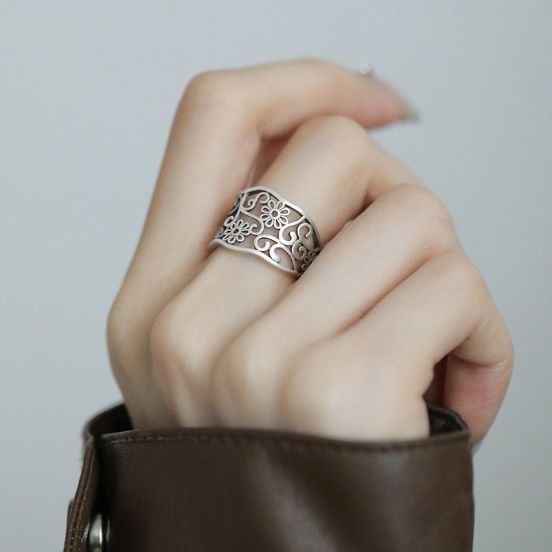 Bonnie's Vintage Argent Ring