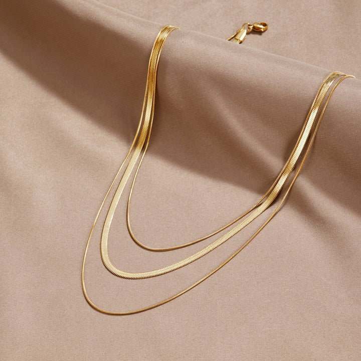 Collier Multistrates en Doré à Chaînes