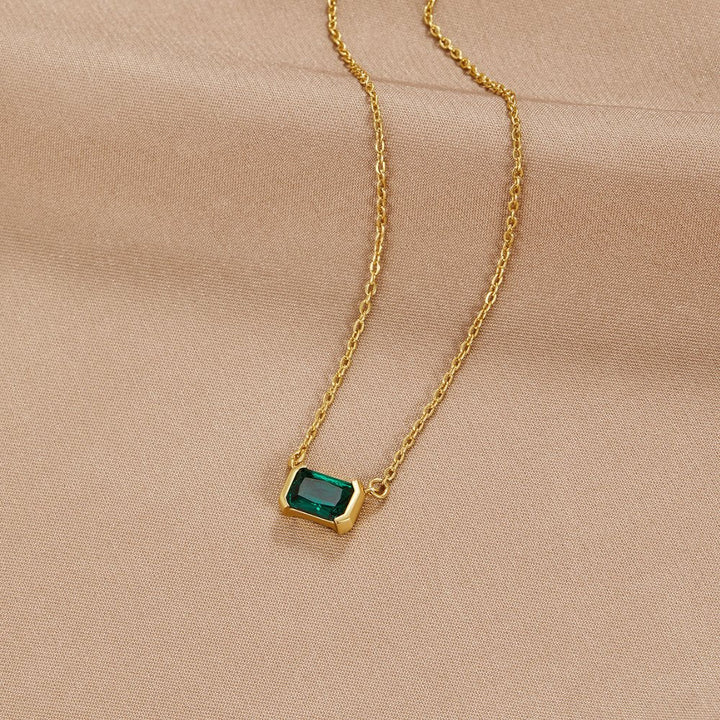 Smaragdgrön Moni Collier