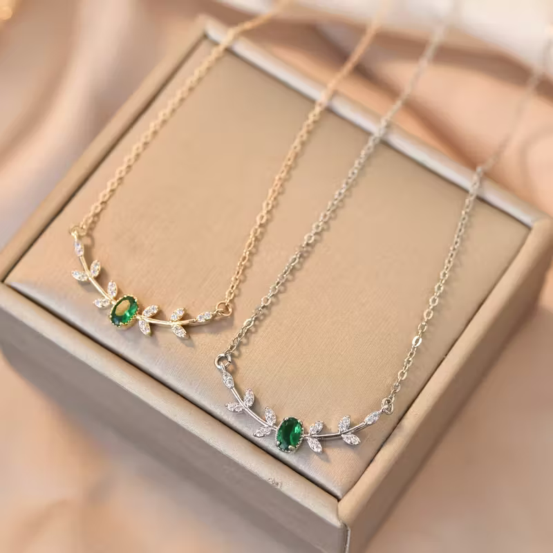 Collier Laurel Bloom