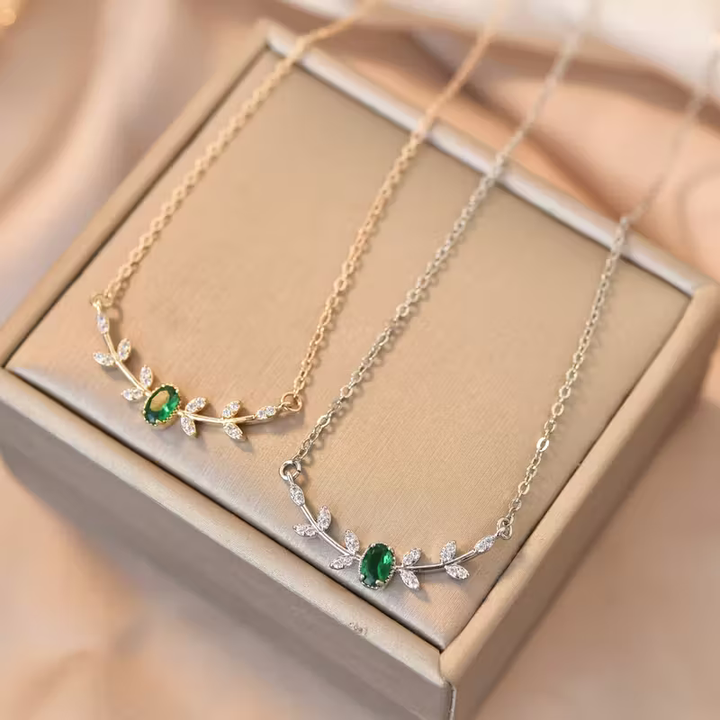 Collier Laurel Bloom