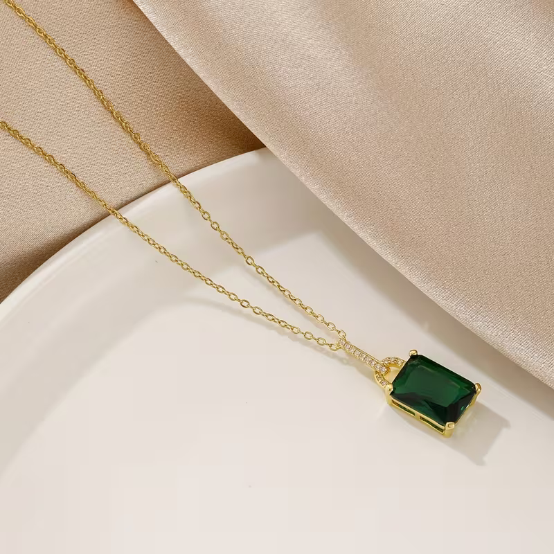 Collier Luxe Émeraude