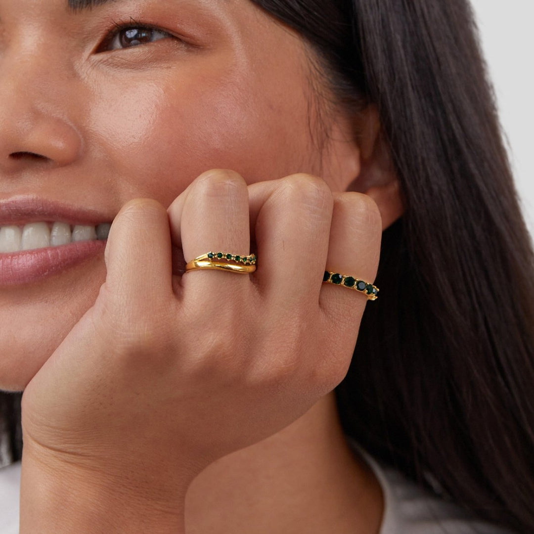 Bague superposée émeraude verte de Mary