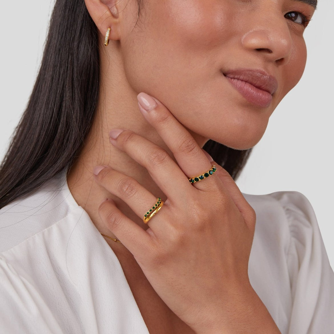 Bague superposée émeraude verte de Mary